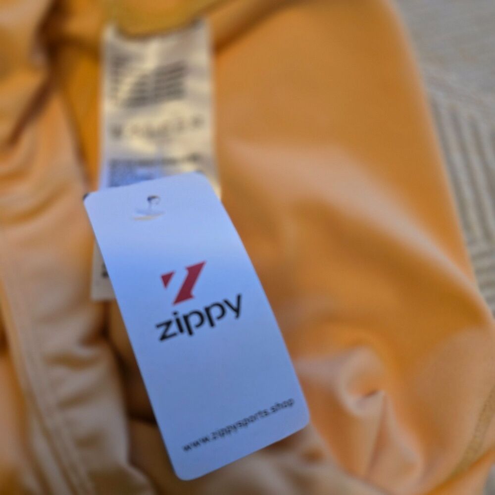 Zippy High Waisted Capri Leggings Women Small Yellow Yoga Pant Pockets Workout - Picture 3 of 10